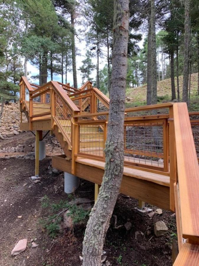 Ridgewalk Treehouse Bed & Breakfast Angel Fire Exterior photo